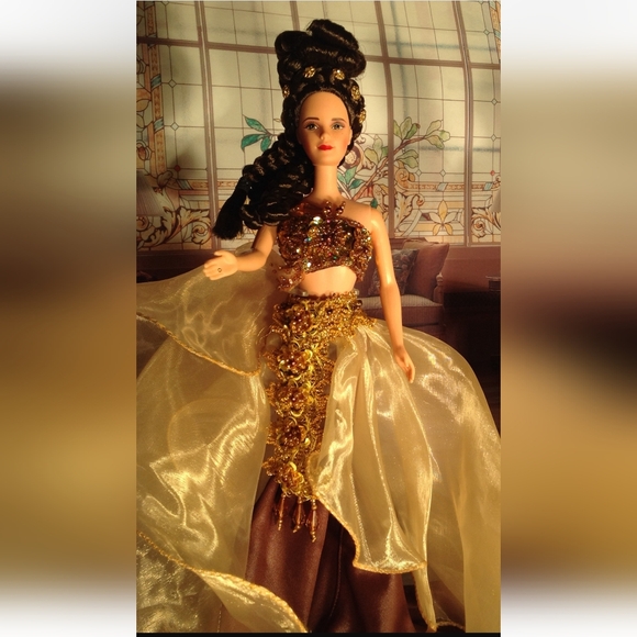 NEW OOAK FASHIONABLE BARBIE DOLL WITH GOWN JEWELRY AND STYLISH UPDO COLLECTABLES - Picture 8 of 13